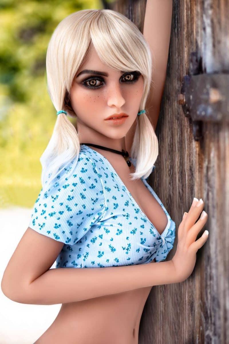 Coral real doll1